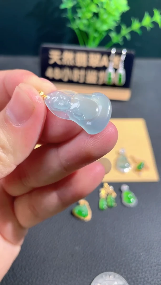 【闪购商品】翡翠颈饰18K金镶嵌翡翠