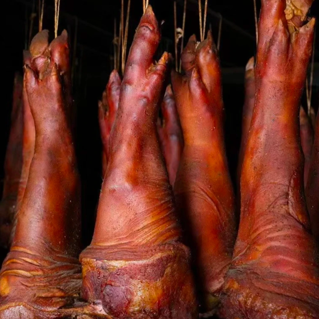 恩施高山腊猪蹄三斤装  烧好  洗好 切好  抽真空