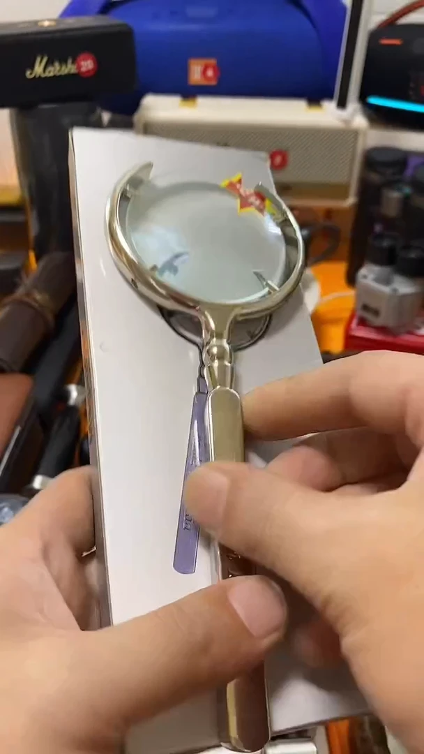 瓷片闪购商品 如图所示