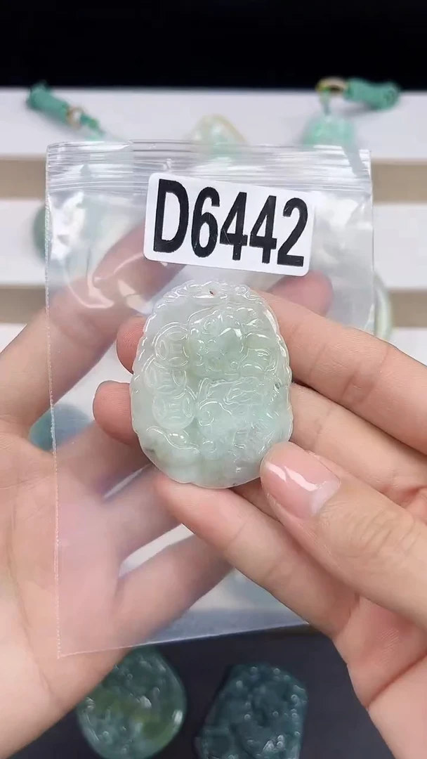 颈饰未镶嵌翡翠翡翠珠宝吊坠挂件