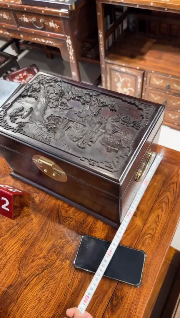 木木头款小叶紫檀雕刻隔层翻盖箱1280