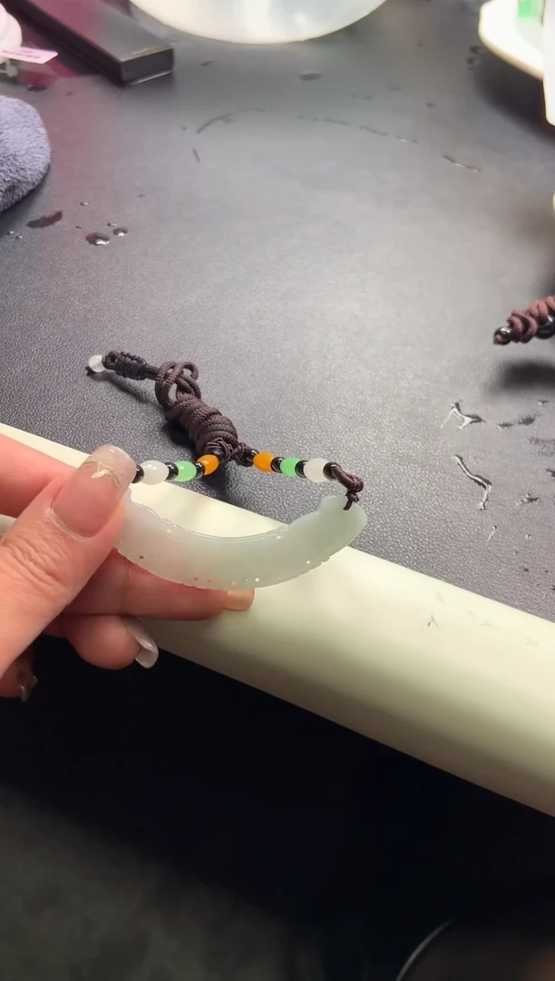 【闪购商品】翡翠颈饰未镶嵌玉璜编绳