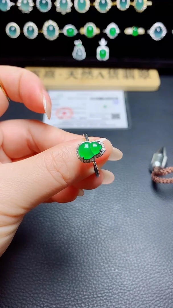 翡翠戒指银S925镶嵌天然翡翠A货s925银镶
