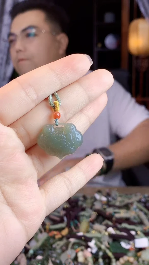 和田玉未镶嵌挂件多样性发货拍一发一