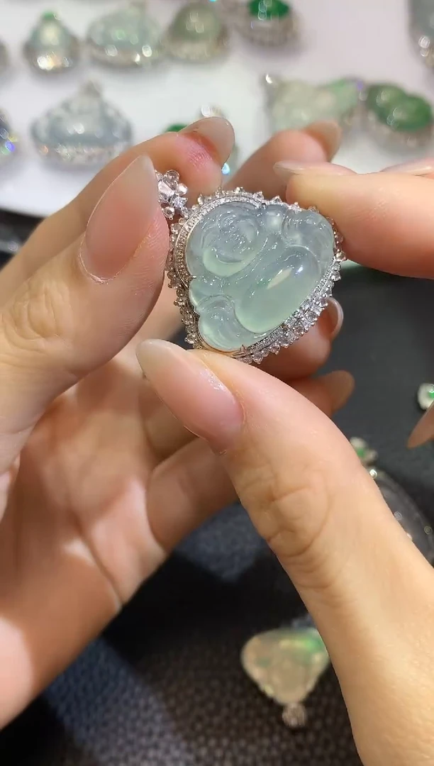 翡翠18K金镶嵌吊坠(不含链)C70
