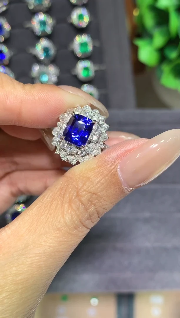 戒指蓝宝石18K金镶嵌3.06ct