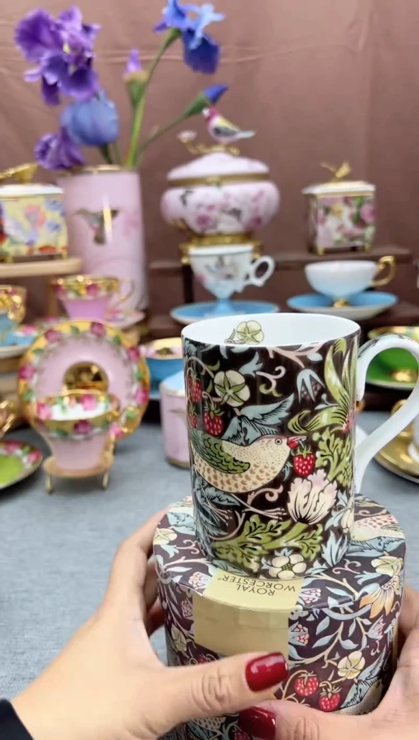 【闪购商品】草莓小偷马克杯礼盒装