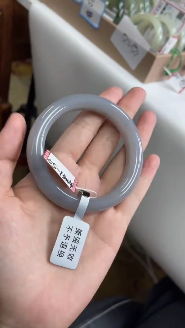 未镶嵌手镯和田玉55