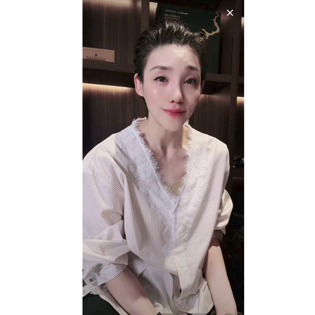 色织蕾丝拼接 V领条纹休闲衬衫 CS0674