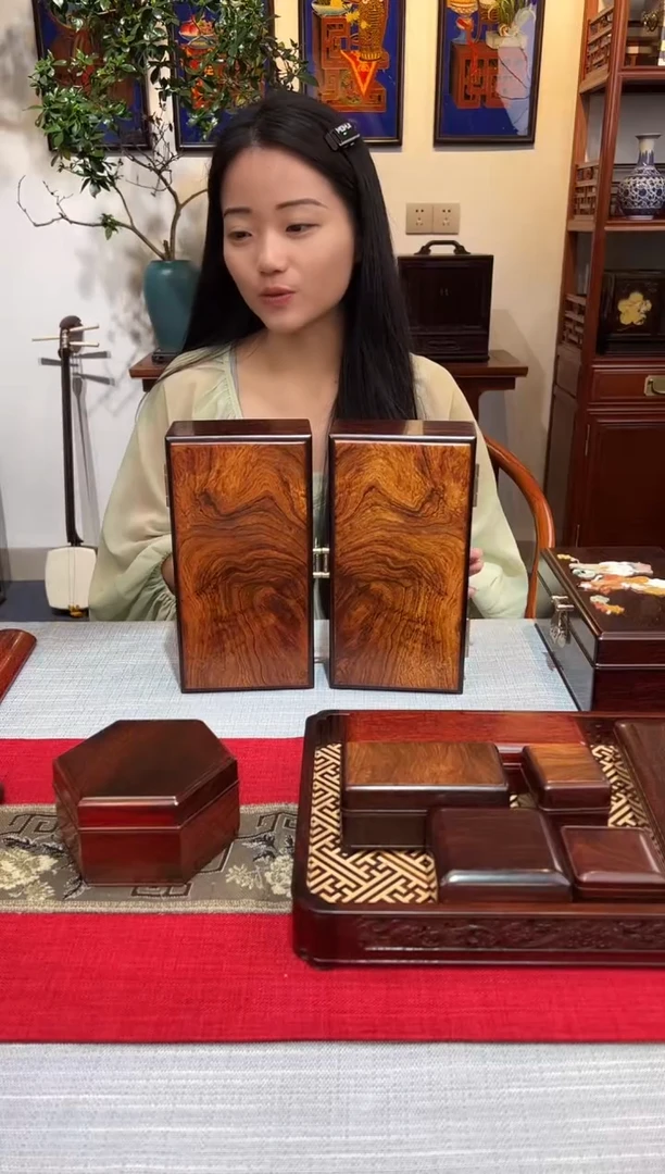 紫檀木类成套家具展翅高飞  文盒 镶嵌海黄  一物一拍