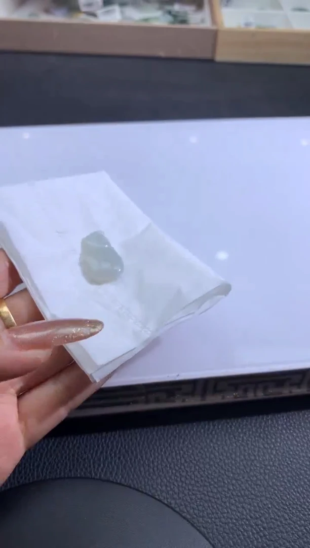 【闪购商品】定制翡翠未镶嵌翡翠