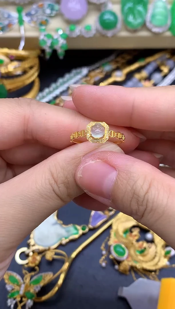 18K金镶嵌戒指翡翠142-中国好珍宝