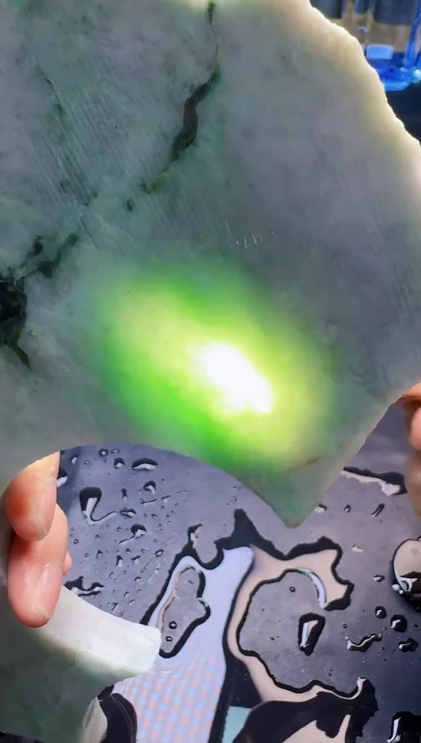 翡翠未镶嵌颈饰034天然缅甸A货翡翠