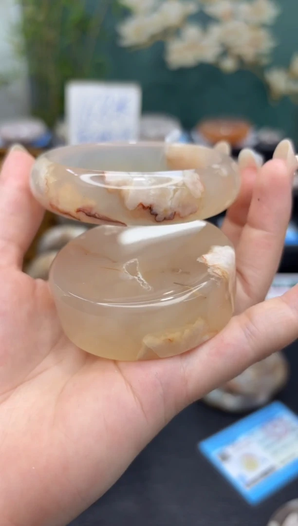 未镶嵌手镯石英质玉C182(56圈赠送镯心)