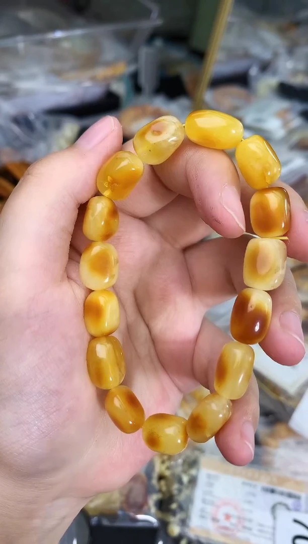 蜜蜡未镶嵌珠宝奇石78