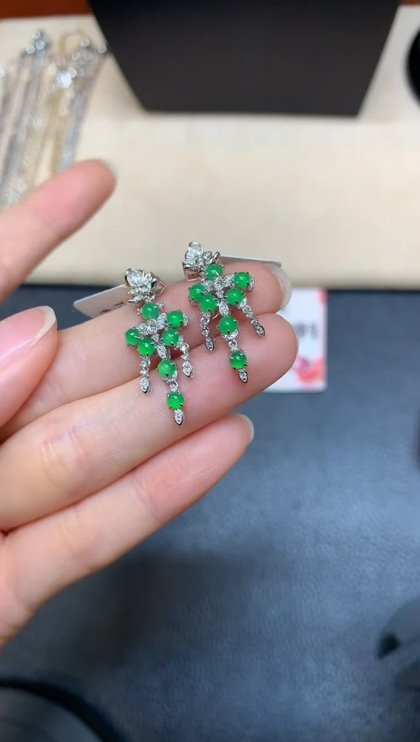 【闪购商品】翡翠耳饰18K金镶嵌【无鉴赏期