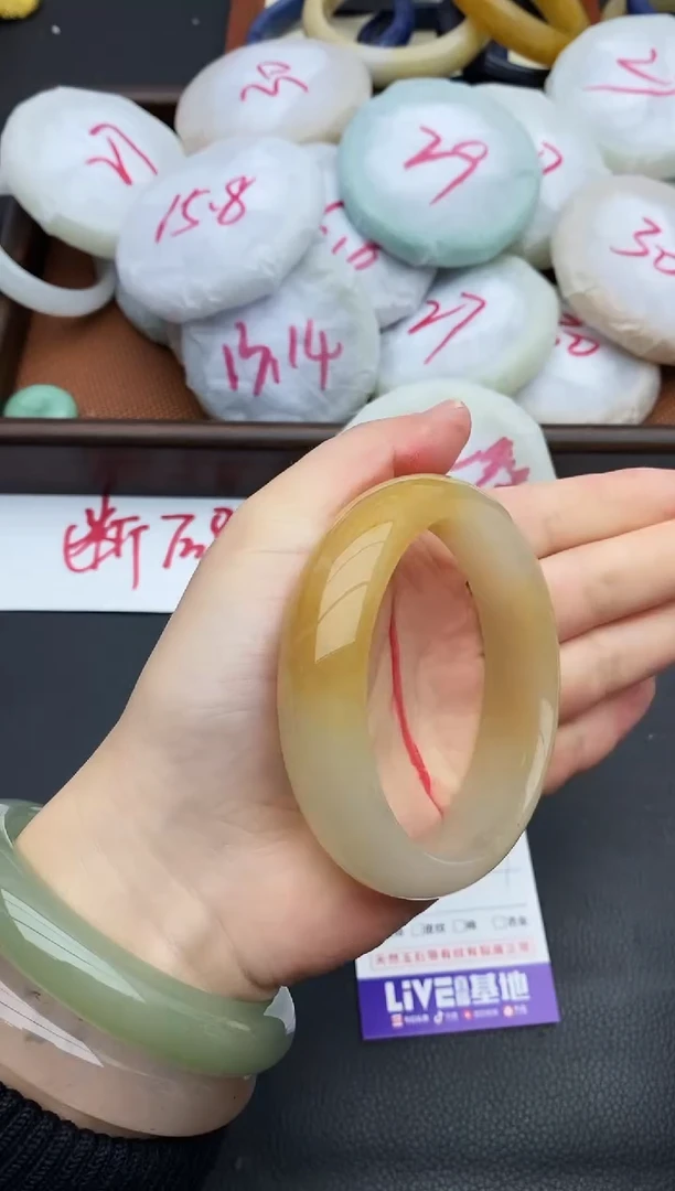 未镶嵌手镯石英质玉32+59/60