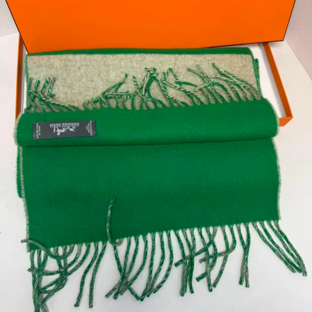 未使用 Hermes/爱马仕 【念念特价】拼色羊绒围巾 绿色 混色 羊绒