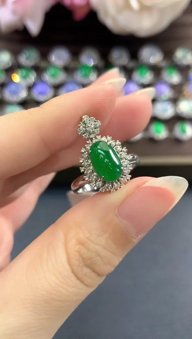18K金镶嵌戒指翡翠b141