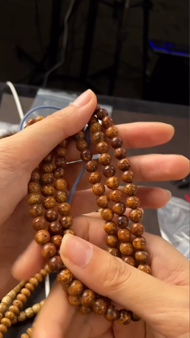 星月菩提吊坠精工级浅珀正圆7.5长串（B）