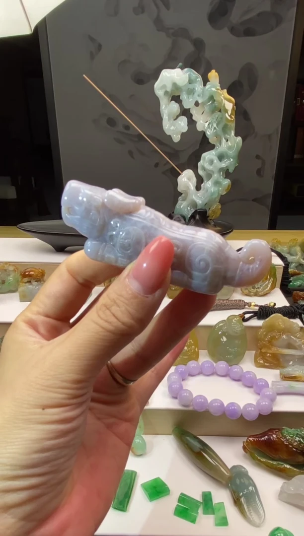 未镶嵌石英质玉笔搁亚*石英质玉笔搁