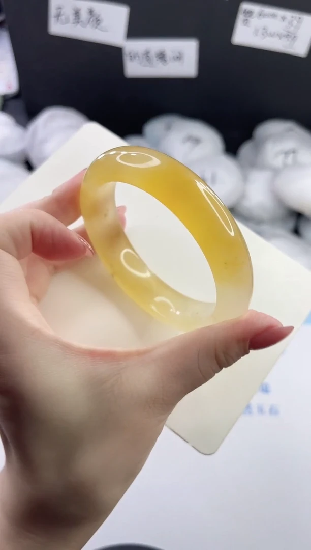 未镶嵌手镯石英质玉多样性发货V90