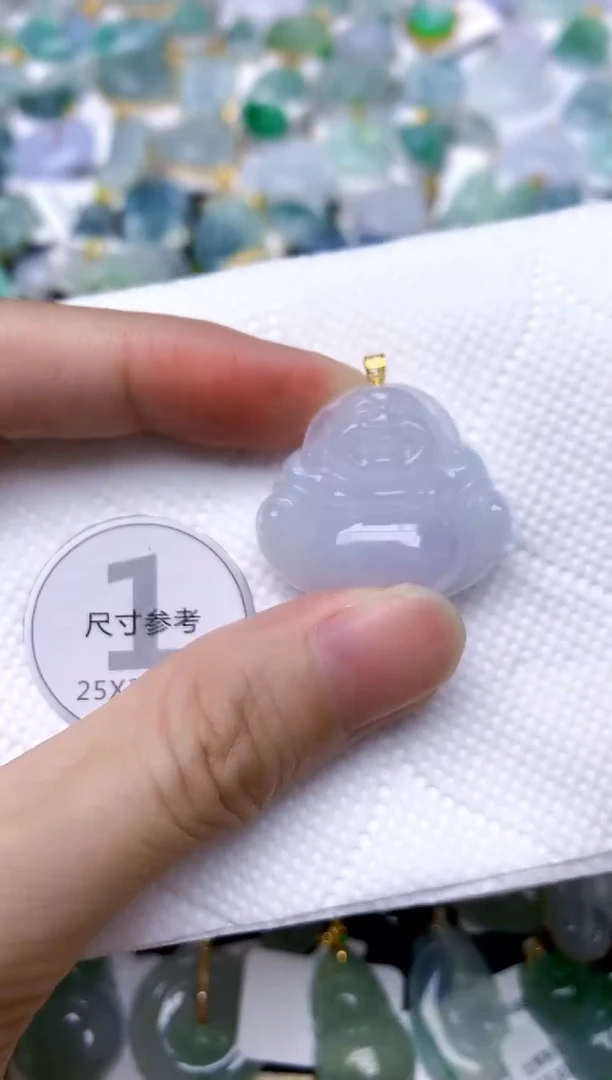 颈饰18K金镶嵌翡翠天然A货翡翠
