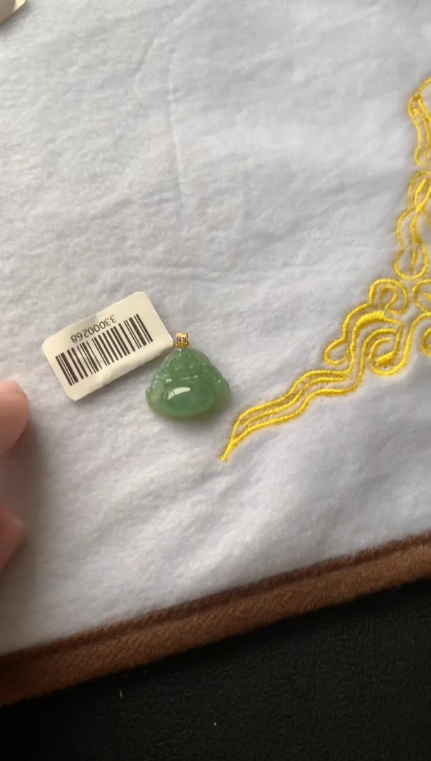 颈饰18K金镶嵌翡翠1