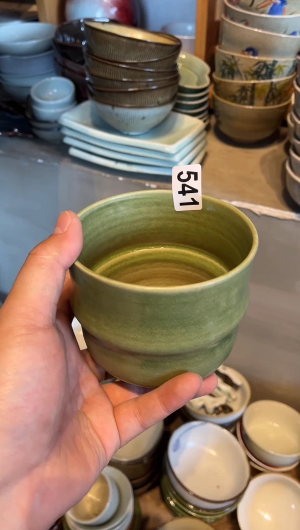 【闪购商品】瓷片541微瑕竹叶绿手工扭扭碗