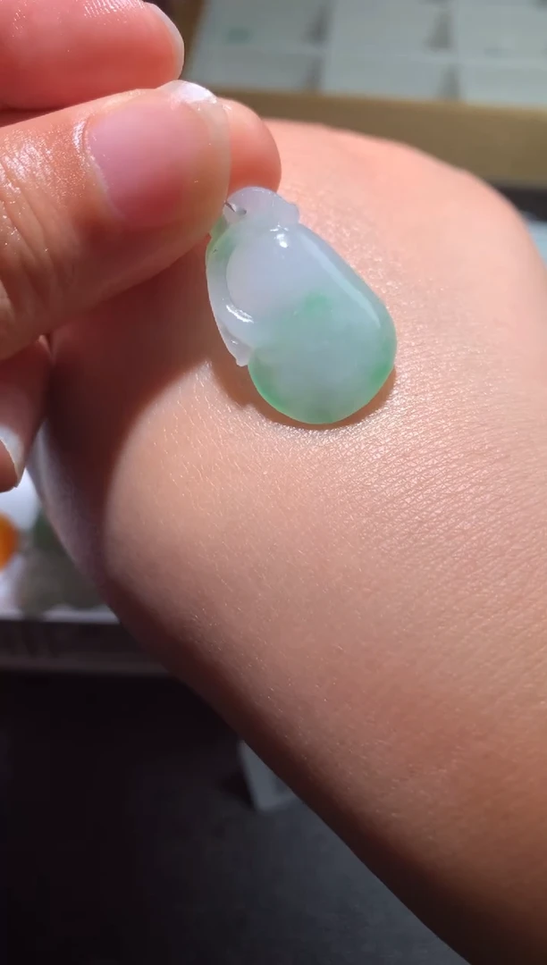 【闪购商品】定制翡翠未镶嵌毛货