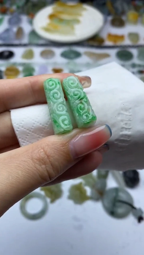 未镶嵌定制翡翠毛货定制不退不换