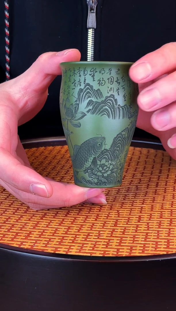爱莲说 翡翠绿泥主人杯