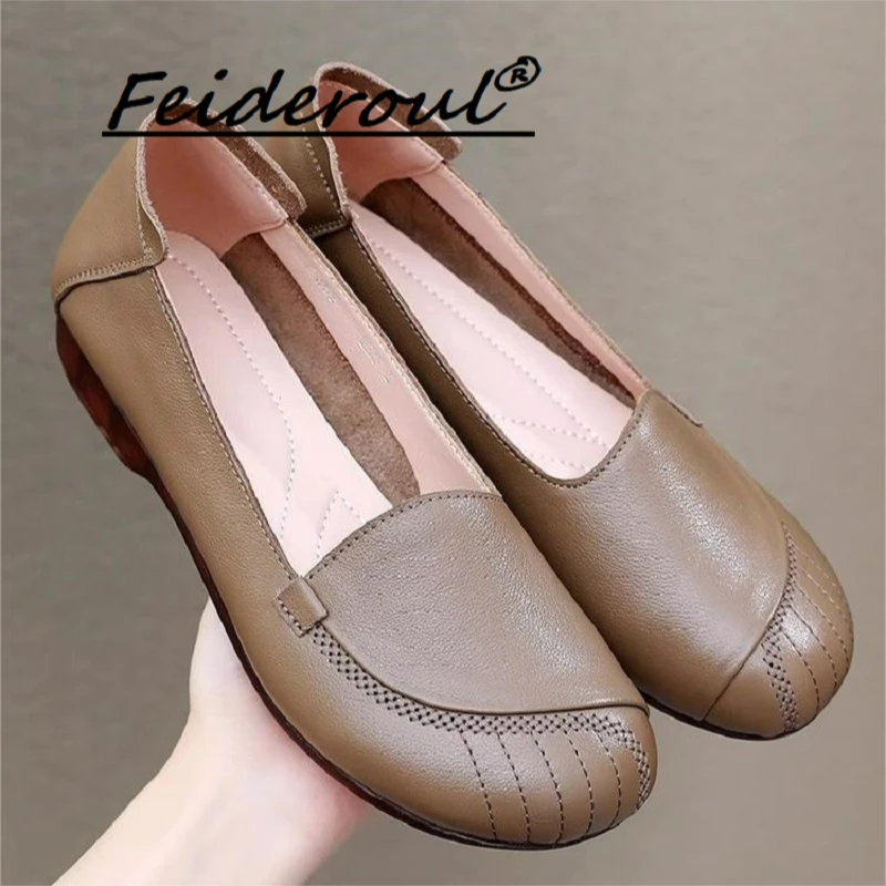 Feideroul牛筋底牛皮软底软面妈妈鞋2025新款小皮鞋大码女鞋