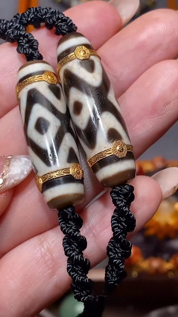 玛瑙/玉髓颈饰18K金镶嵌007-18k金镶三六九吊坠多样性发一