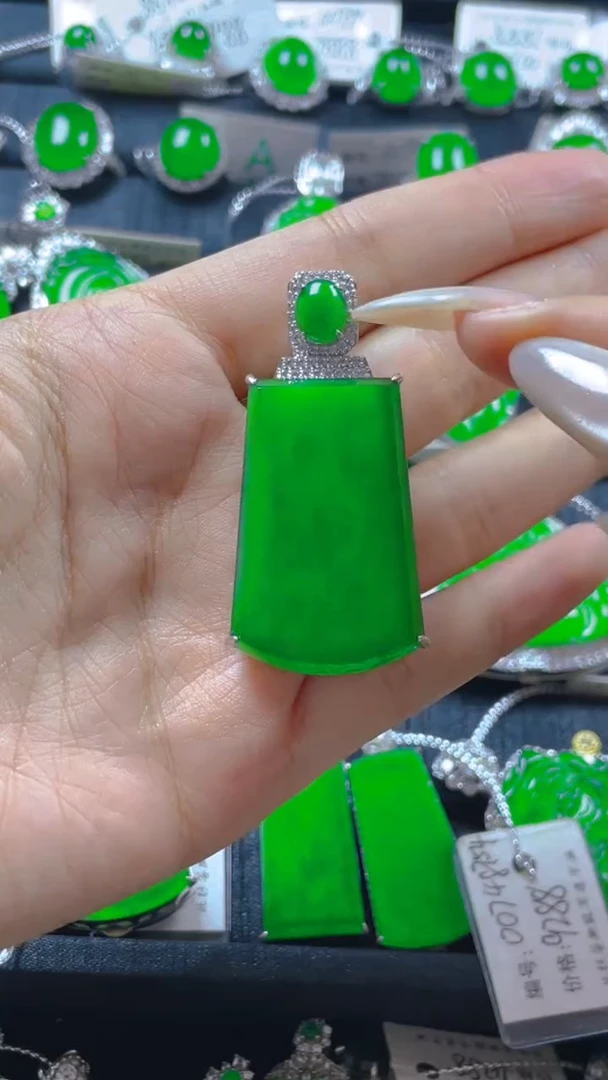 颈饰银S925镶嵌翡翠三**饰11