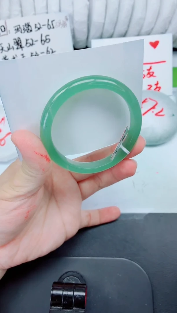 石英质玉手镯未镶嵌29-56.8