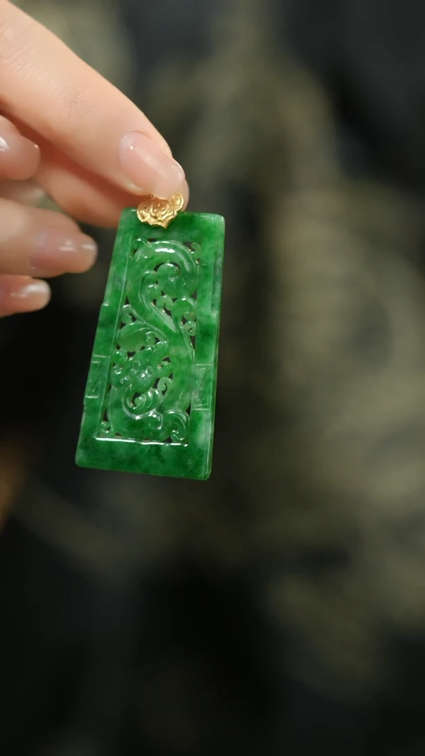 翡翠未镶嵌颈饰@YLP021219109@