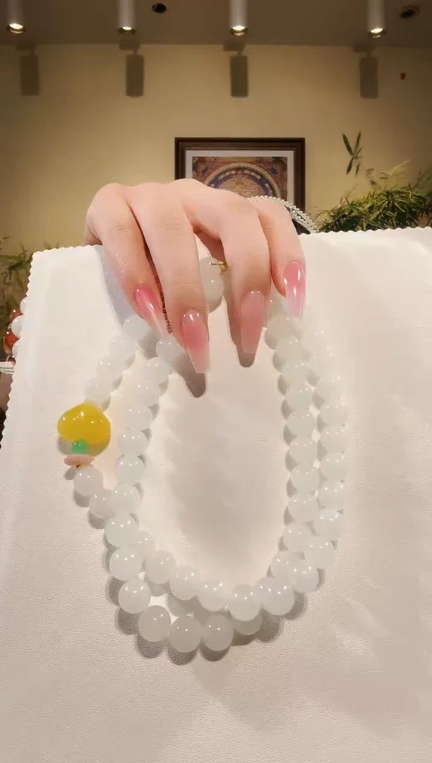 颈饰未镶嵌和田玉（白玉）项链