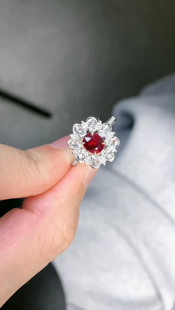 【闪购商品】红宝石戒指18K金镶嵌1.11ct/年货节专属价