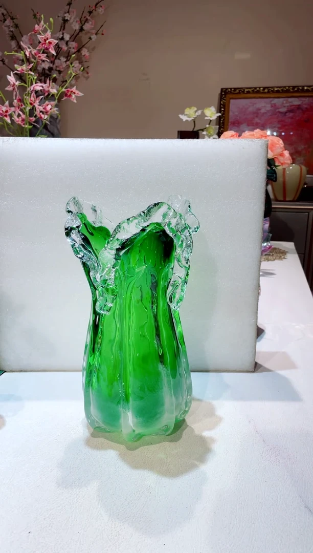 【闪购商品】琉璃手工艺品27cm绿白菜花瓶