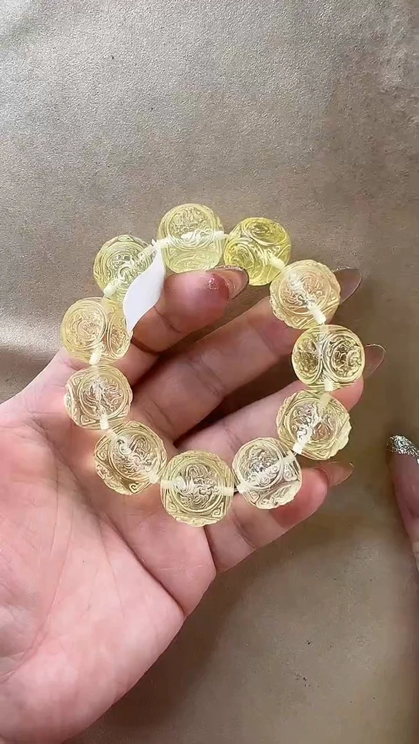 未镶嵌颈饰琥珀手串