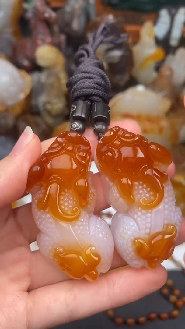 玛瑙/玉髓颈饰未镶嵌AA