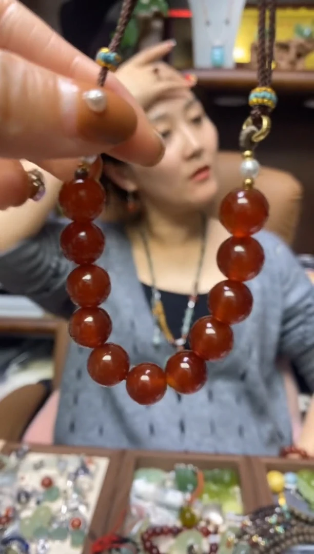 【闪购商品】玛瑙/玉髓吊坠未镶嵌多样性发货其中发一