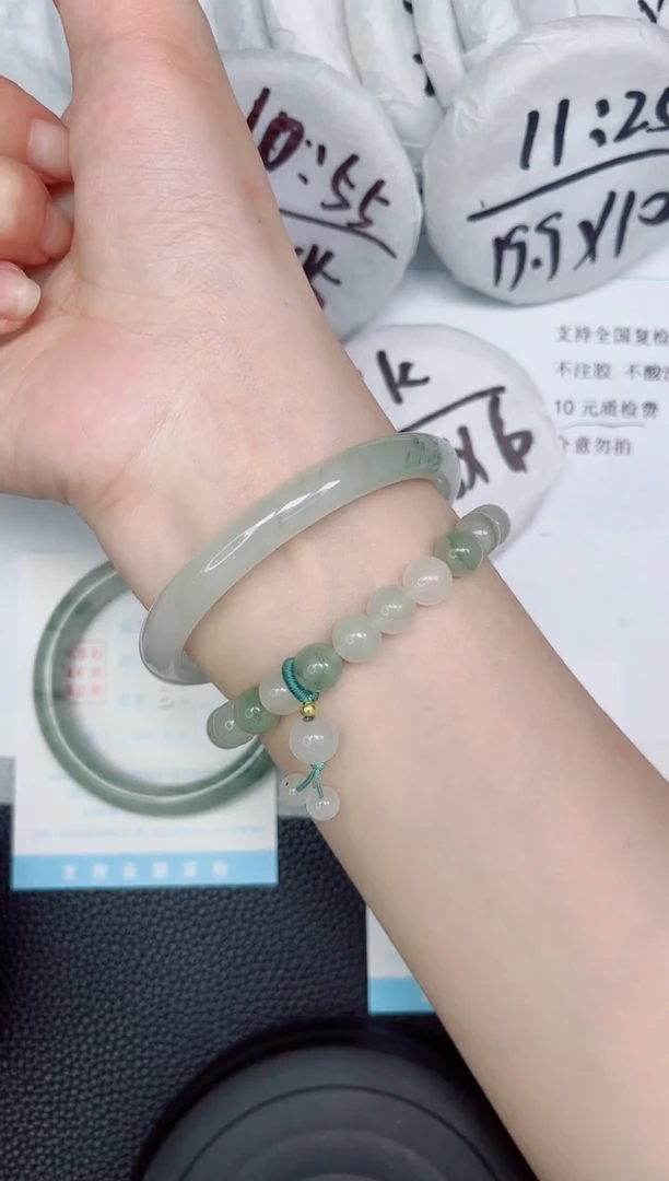 石英质玉手镯未镶嵌208-60.4