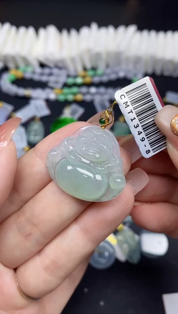 吊坠(不含链)18K金镶嵌翡翠佛公18K金扣镶嵌@@CMT