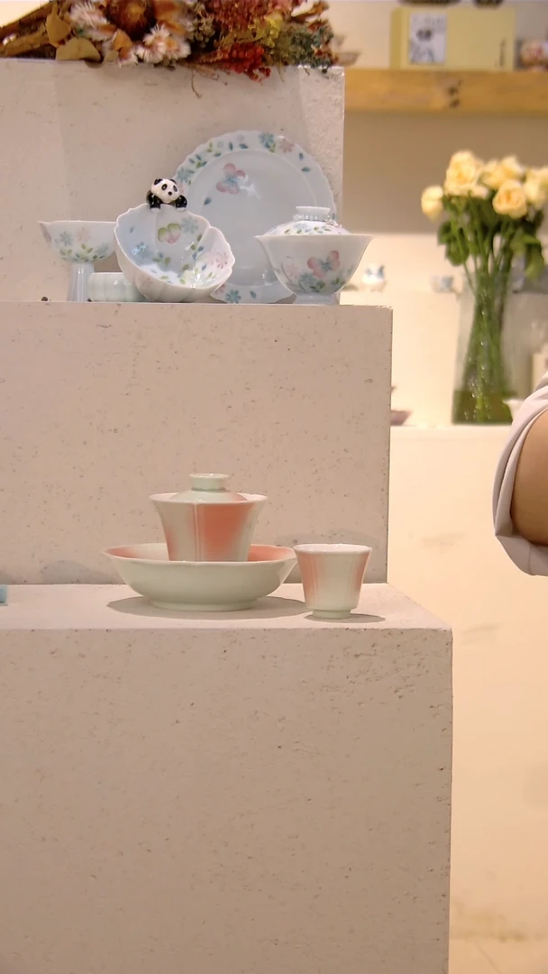 盖碗+壶承+茶杯*3 哈哈哈哈哈哈哈