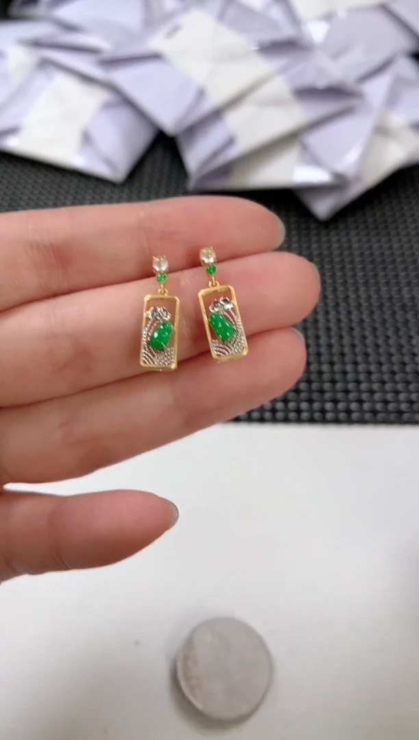 翡翠18K金镶嵌耳饰43