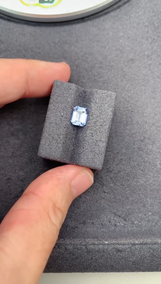 裸石蓝宝石1.5ct矢车菊 BF