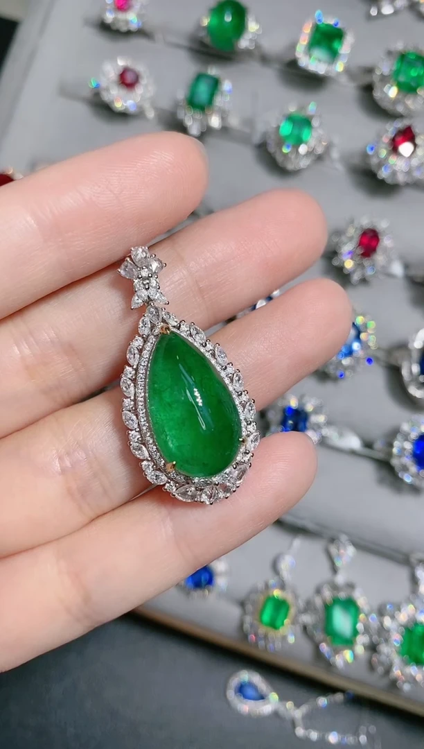 18K金镶嵌18K金吊坠祖母绿溪*.