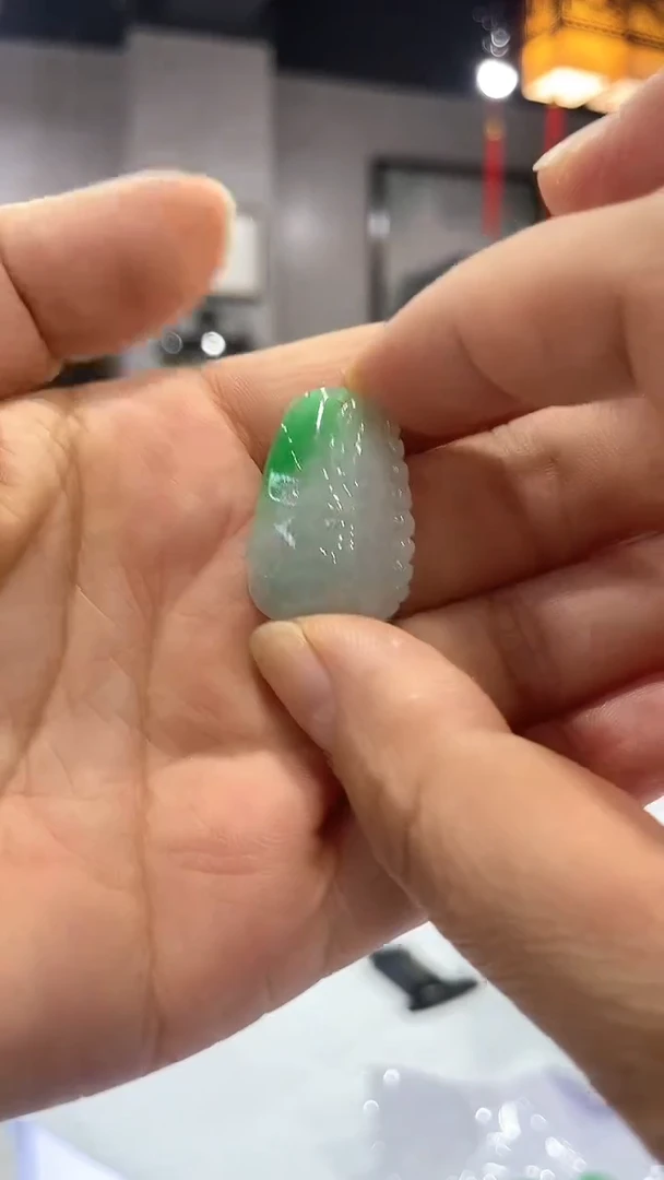 吊坠(不含链)未镶嵌翡翠?***光48